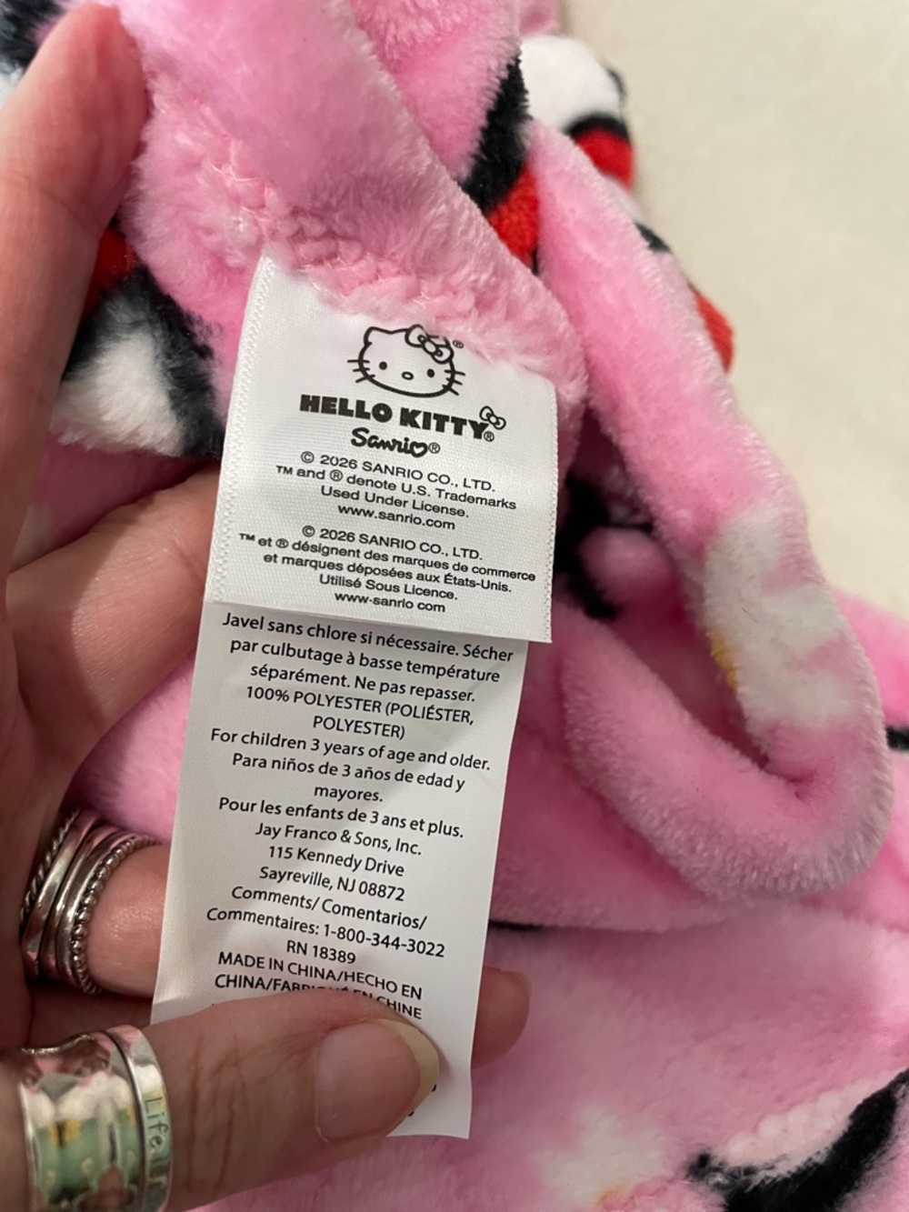 Hello Kitty Pink Patterned Plush Throw Blanket - Picture 2 of 16